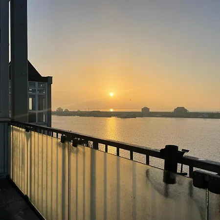Mit Blick Aufs In *